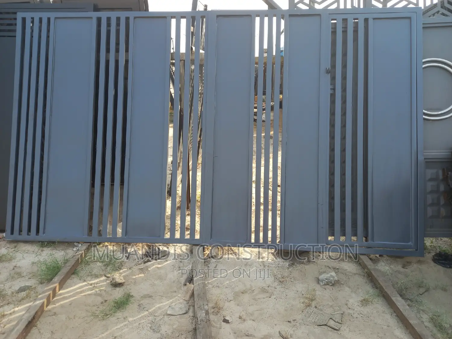 See Through Estate Gate