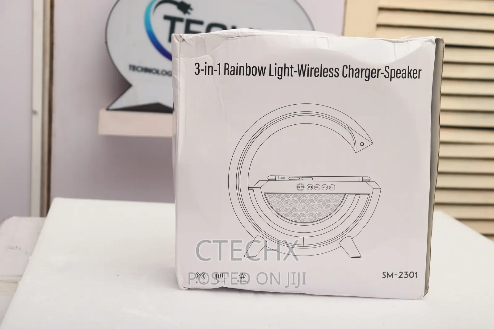 3-in-1 Rainbow Light - Wireless Charger/Speaker