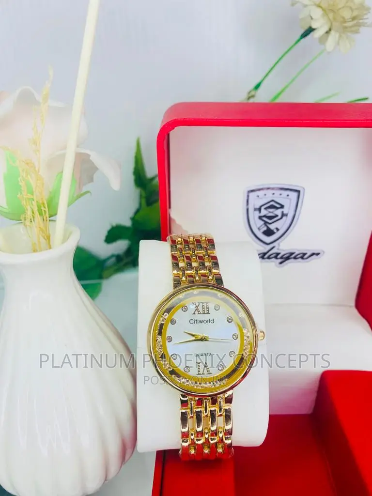 Metal Untarnished Wristwatch