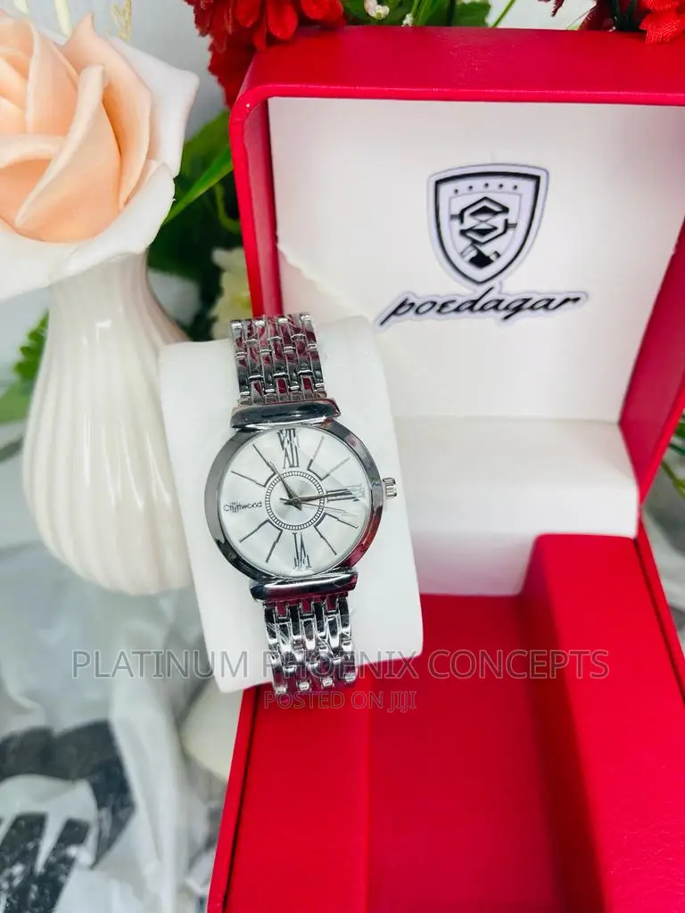Metal Untarnished Wristwatch