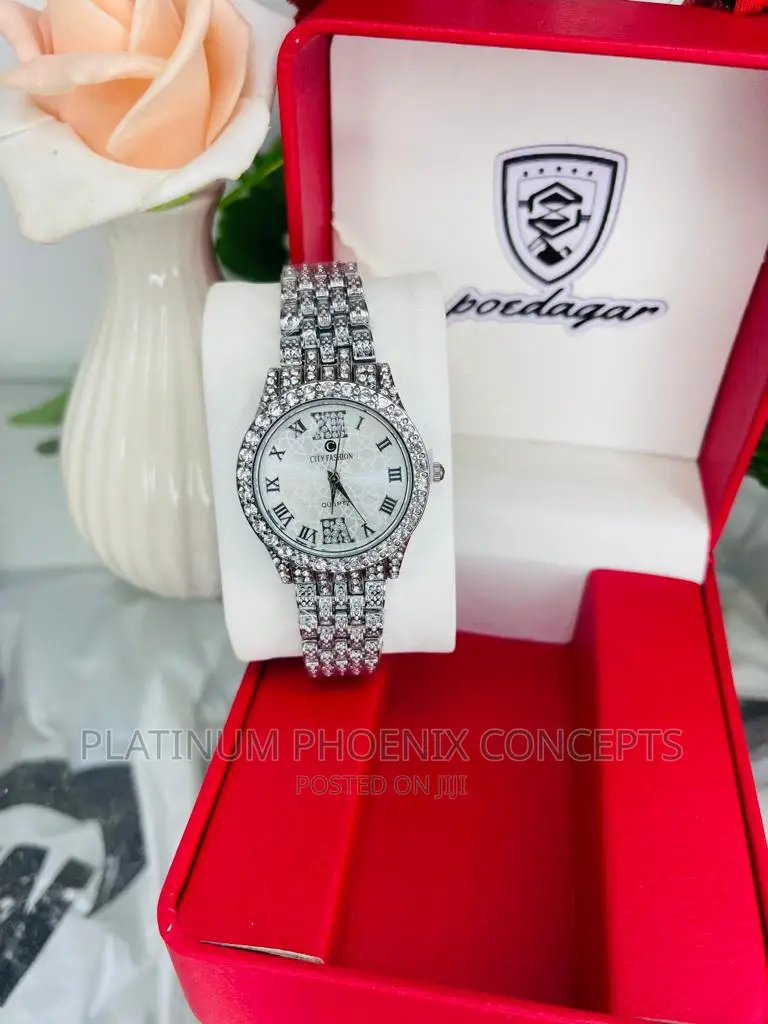 Metal Untarnished Wristwatch