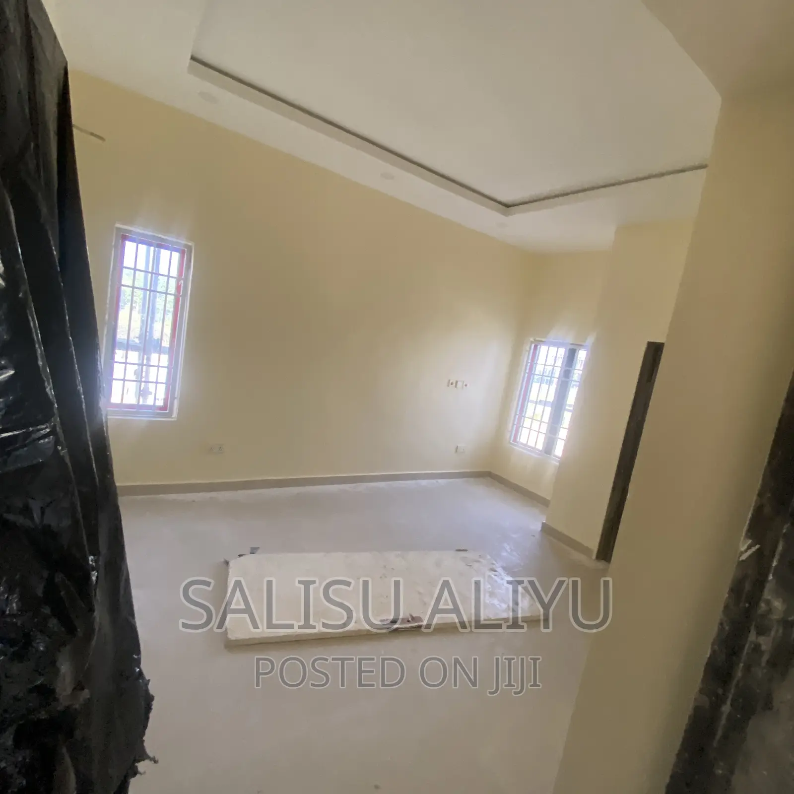 3bdrm Apartment in Life Camp Abuja for sale