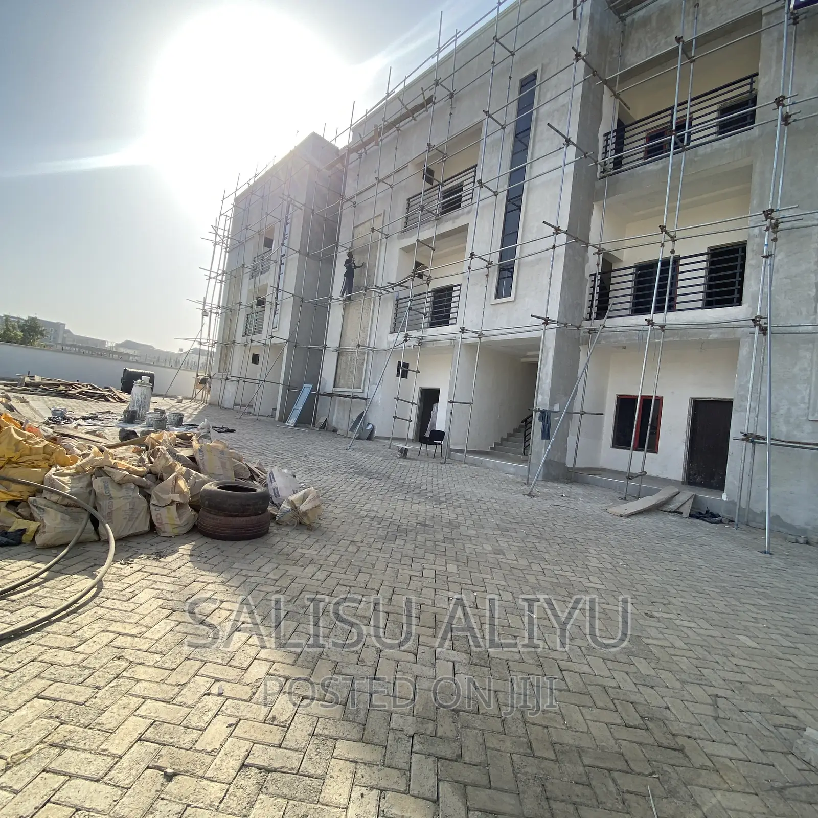 3bdrm Apartment in Life Camp Abuja for sale