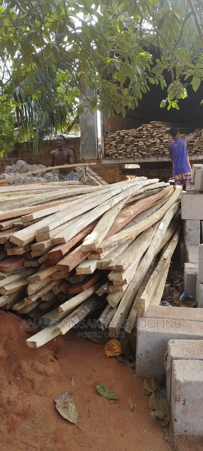 Straight Quality Hard Roofing Woods