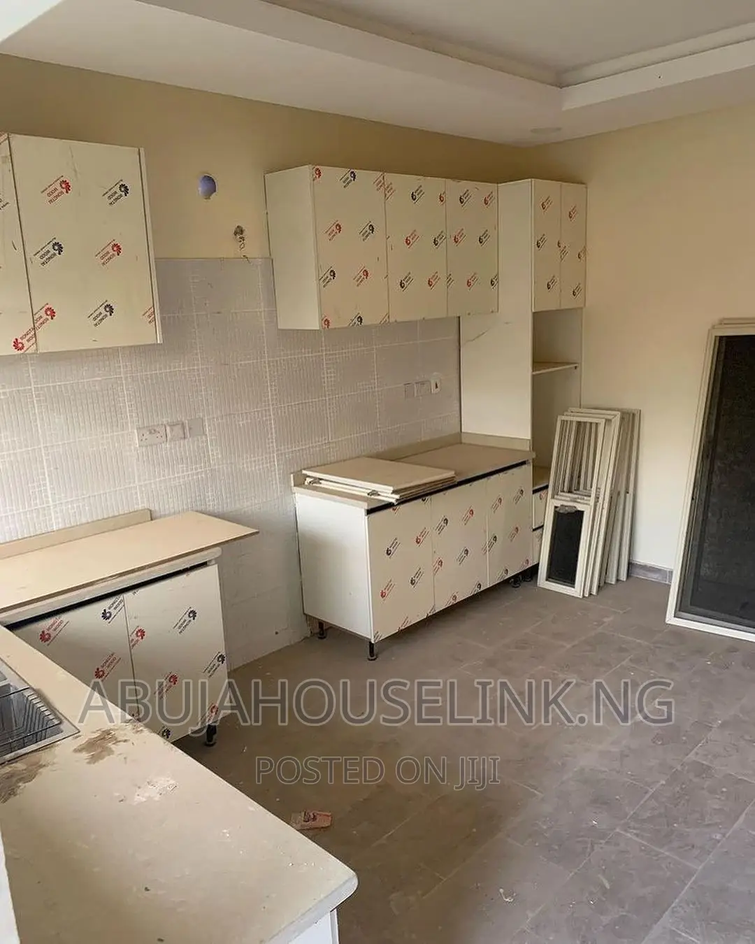 5bdrm Duplex in Dawaki By News, Gwarinpa for sale