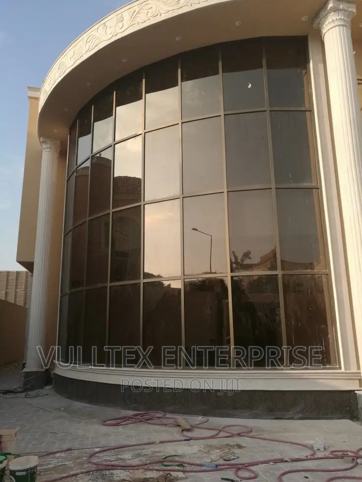 Curtain Wall. With Structural Materials