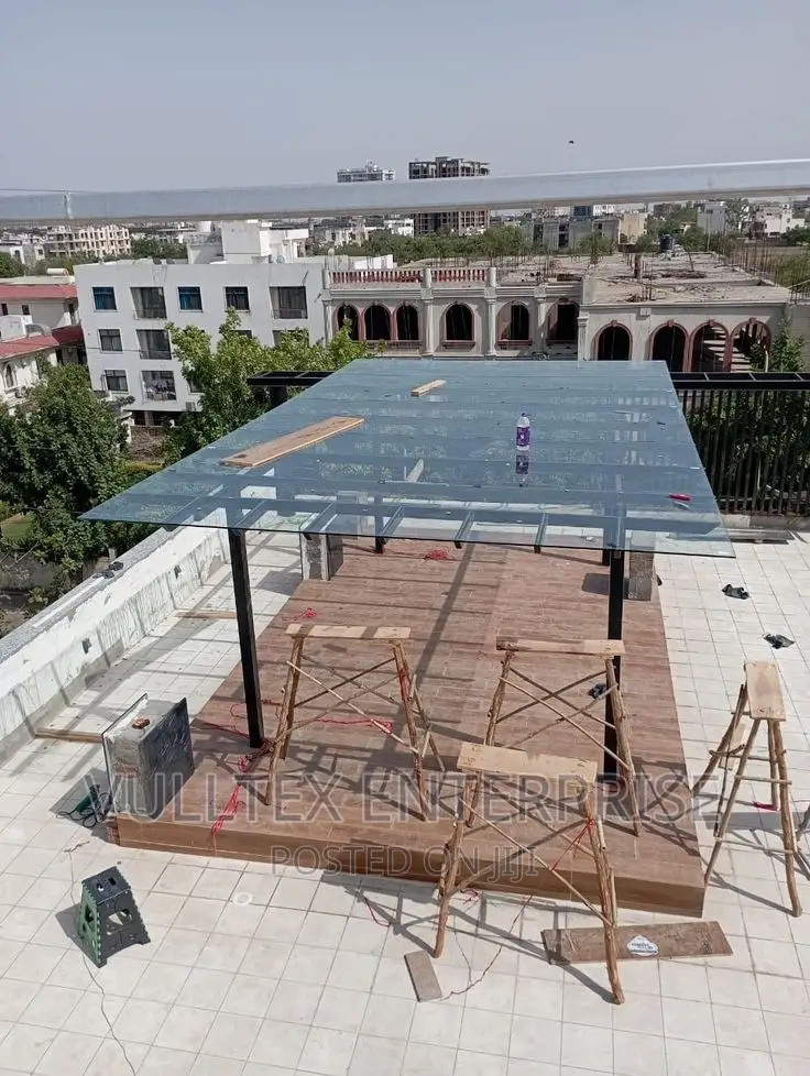 Pergola ( Glass Rooftop)