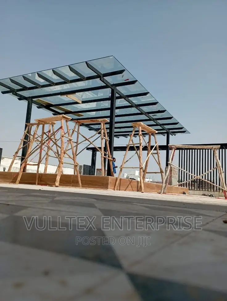 Pergola ( Glass Rooftop)