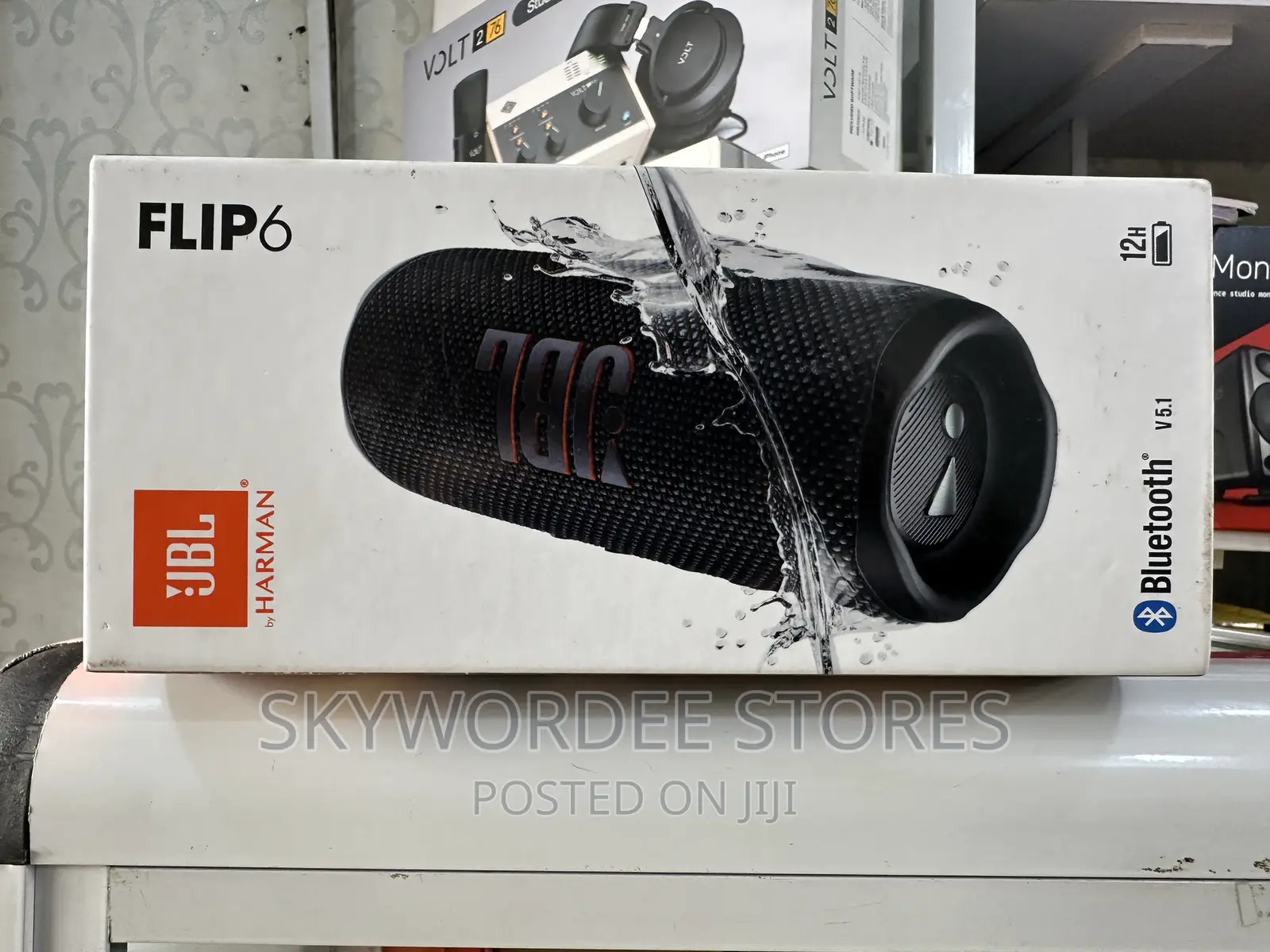 JBL Flip 6 Portable Speaker