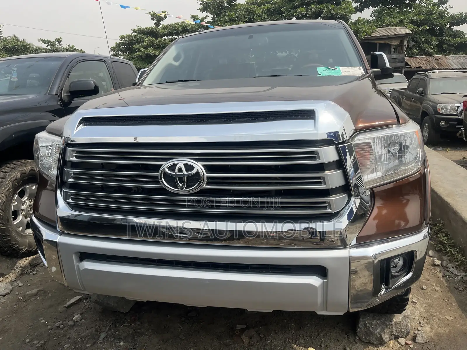 Toyota Tundra 2018 Brown