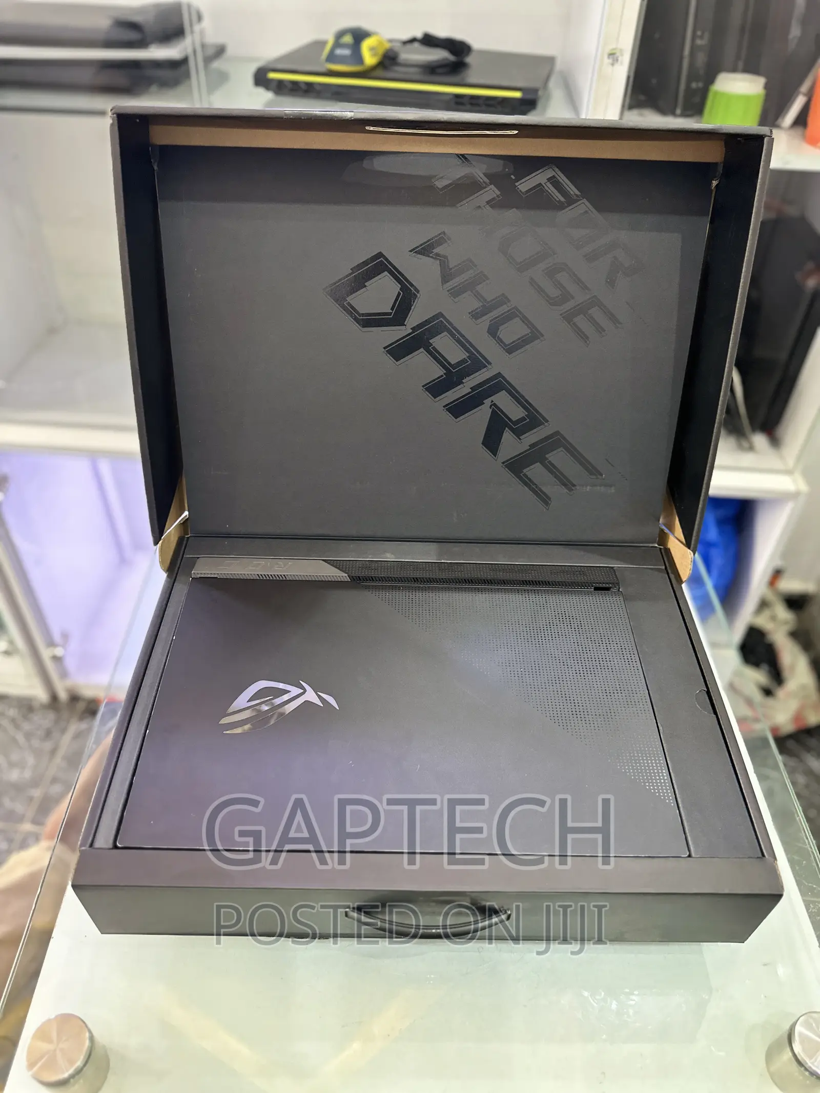 Laptop Asus ROG Strix SCAR Edition 64GB AMD Ryzen 9 SSD 2T