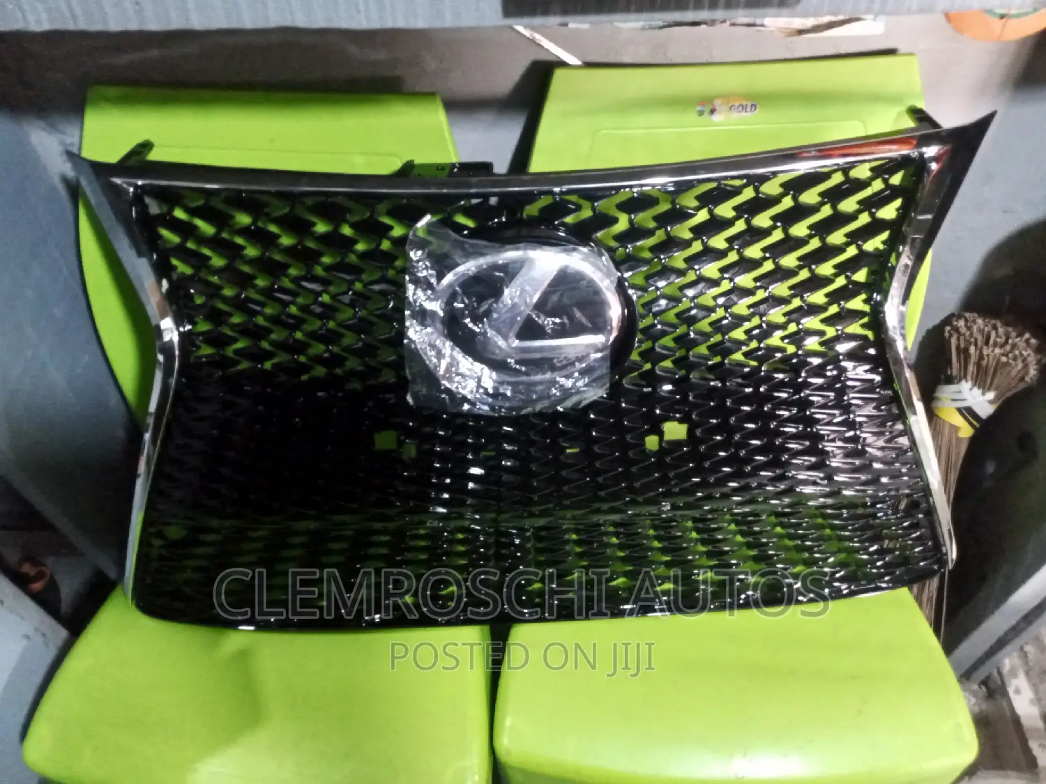 High Quality Certified Upgrade New Front Grill Lexus IS250.