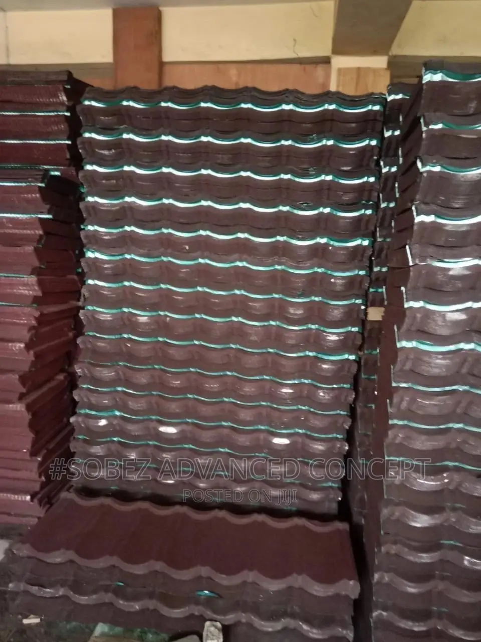 Large Stock of Stone Stiles Roofing Sheet for Sale