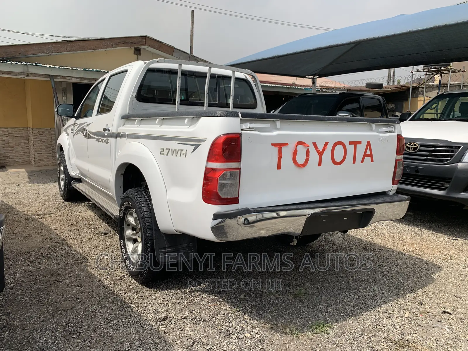 Toyota Hilux SR 4x4 2015 White