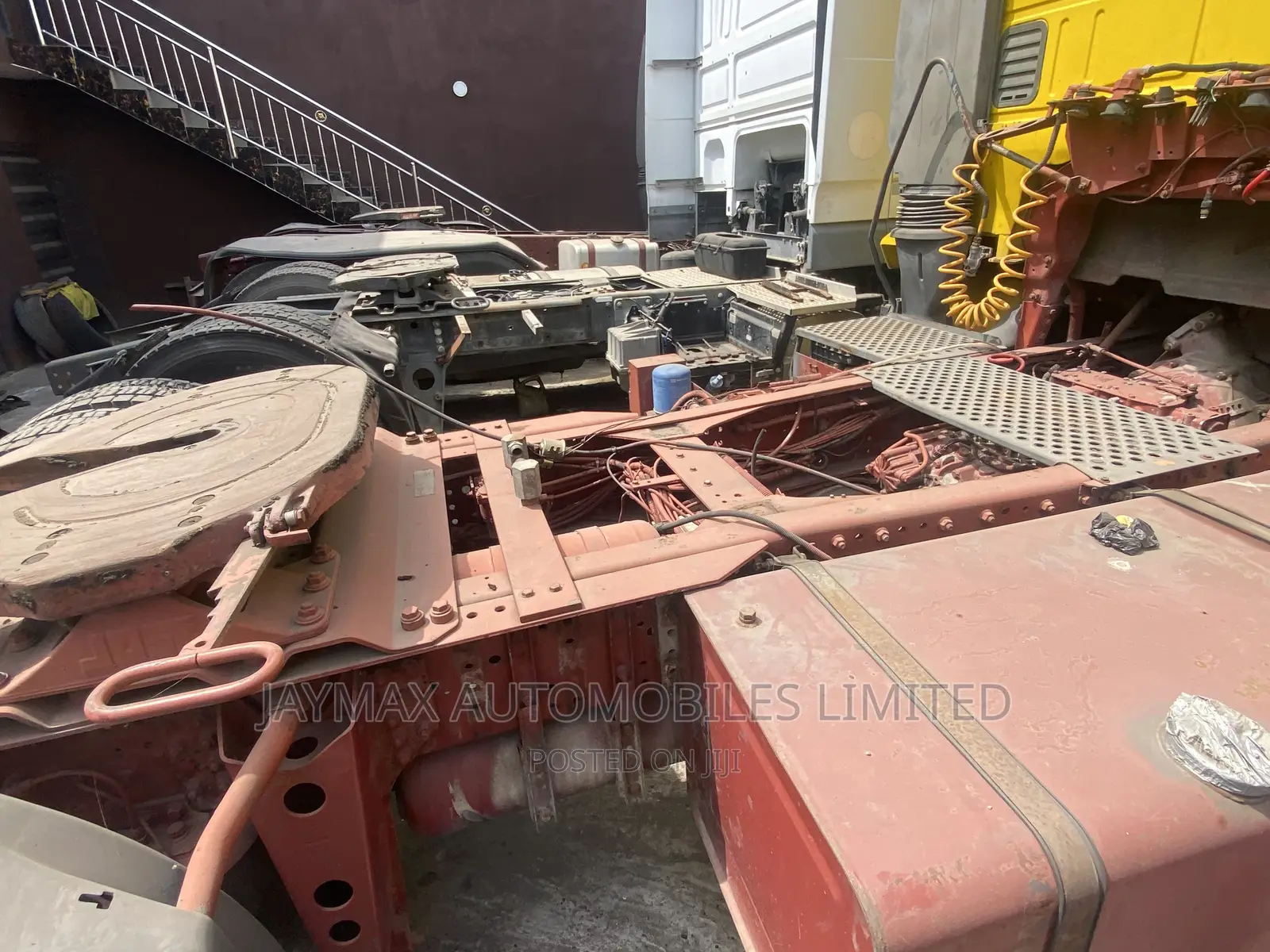 Iveco Eurotech Cursor Eng, Yellow