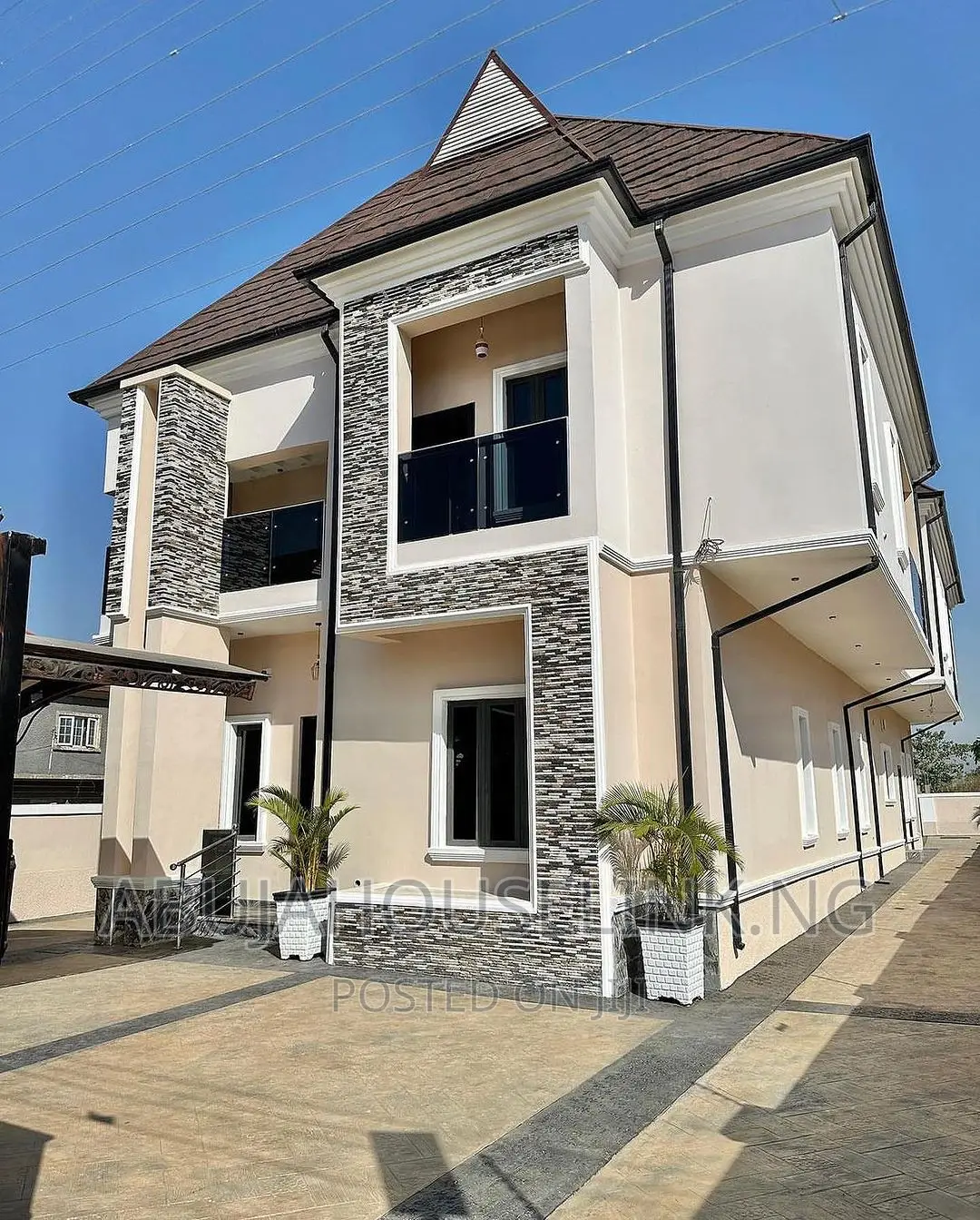 5bdrm Duplex in App Resettlement for sale