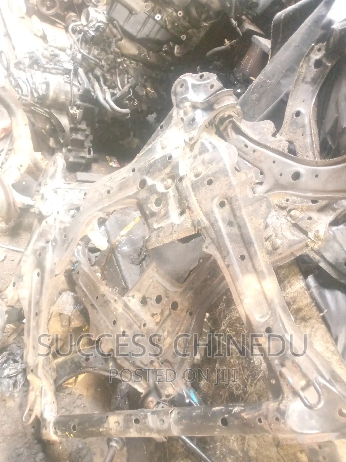 Front Beam With Lower Arm Honda CR-V 2010