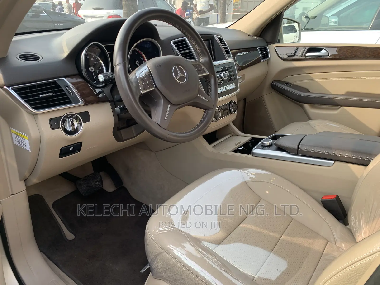 Mercedes-Benz M Class ML 350 4Matic 2013 Gold