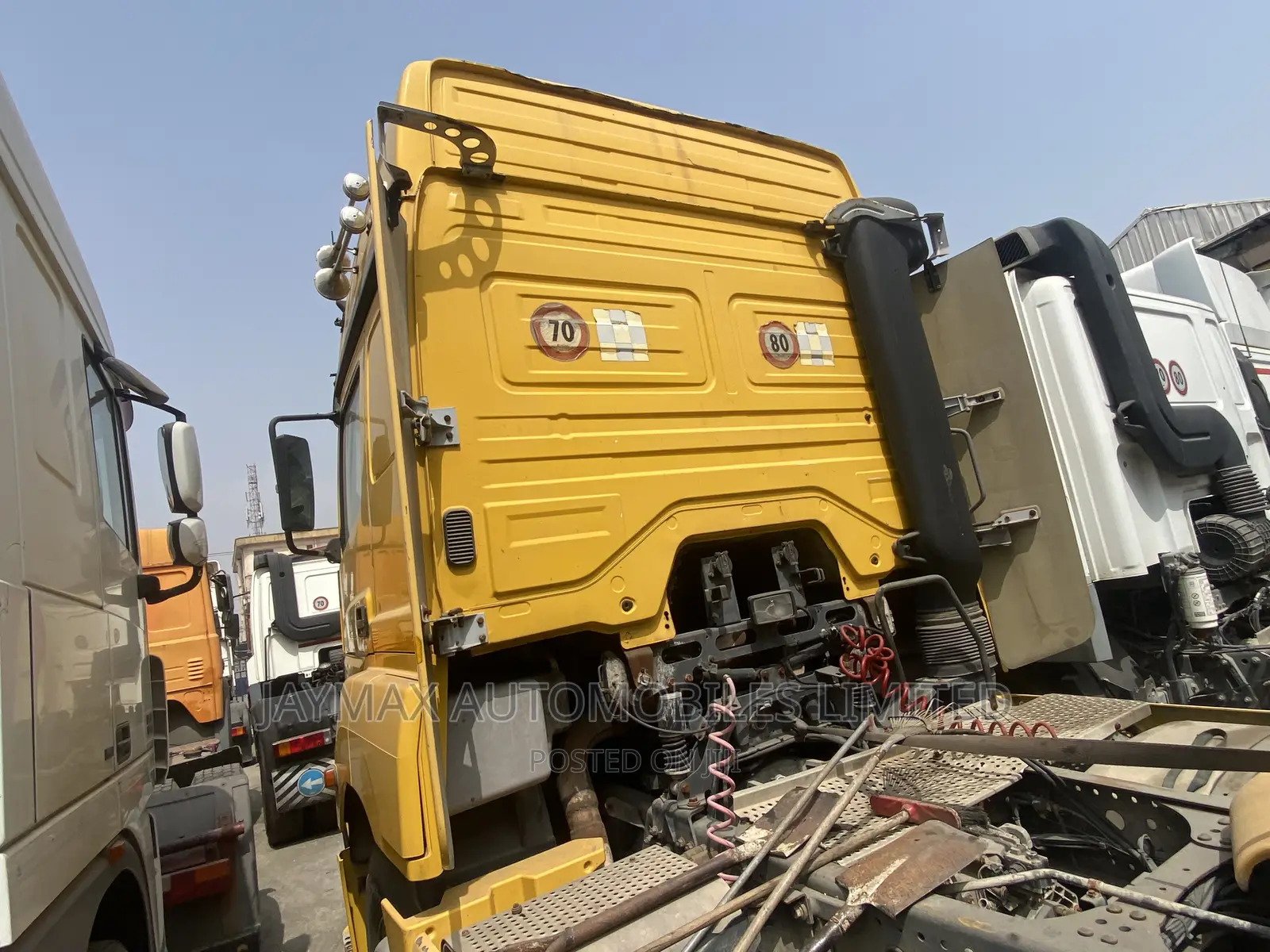 Mercedes Benz Actros, Yellow