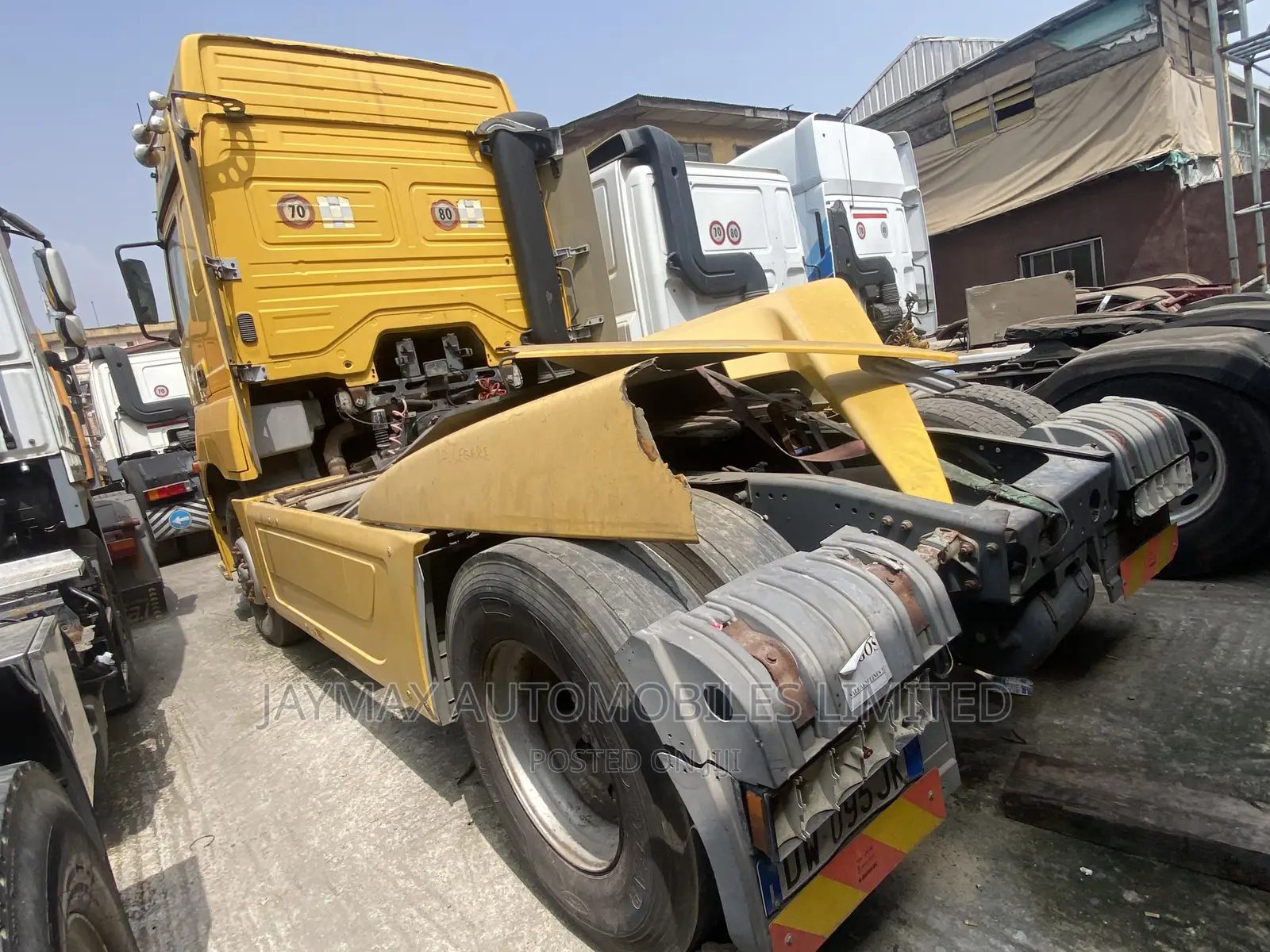 Mercedes Benz Actros, Yellow