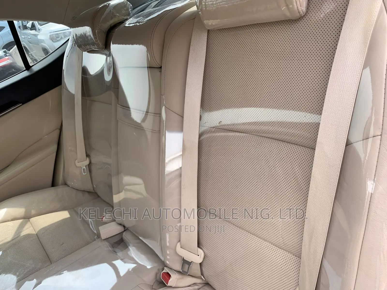 Lexus ES 350 FWD 2013 White