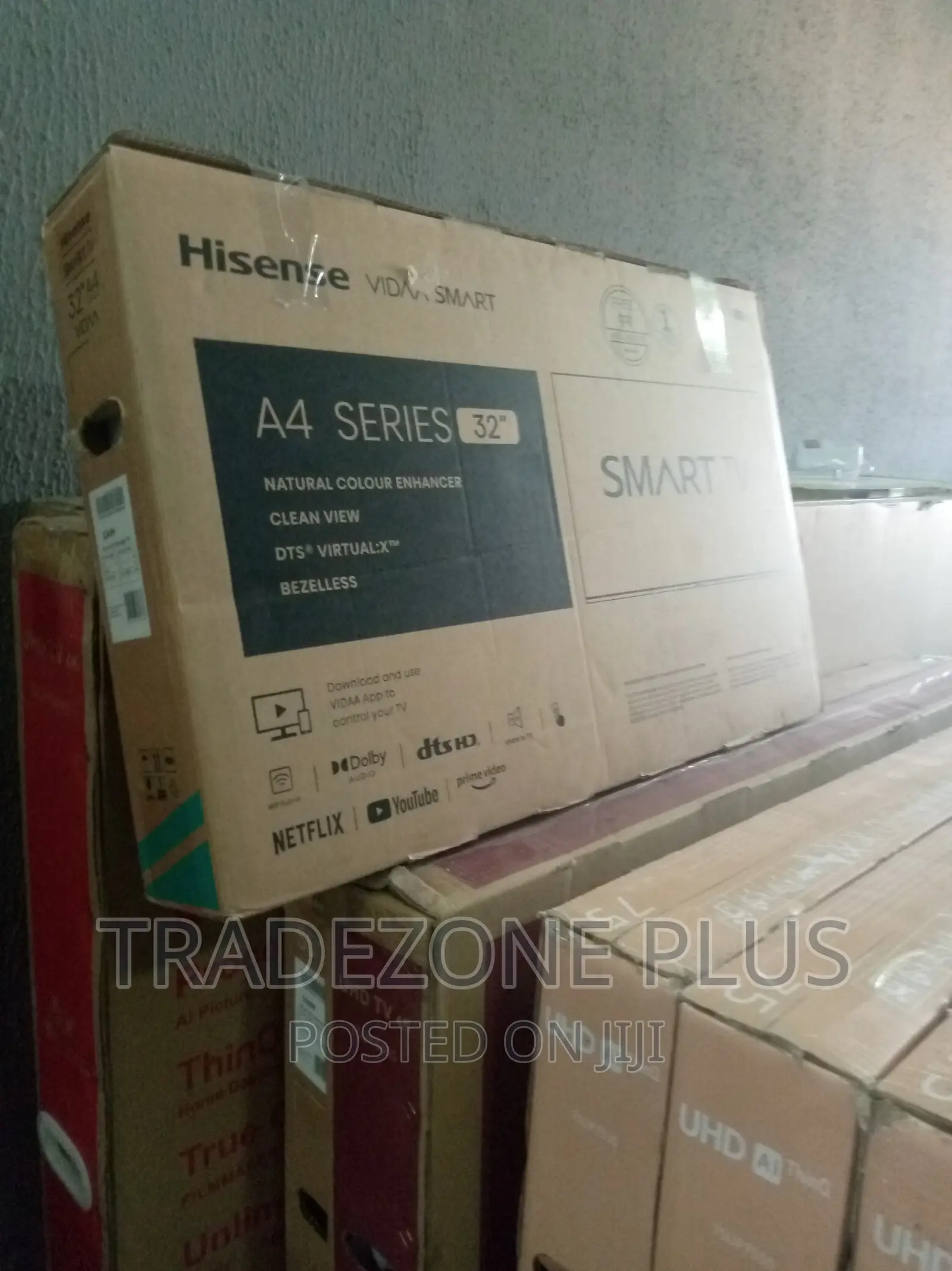 Brand New Hisense 32'' Smart TV With Youtube+Netflix