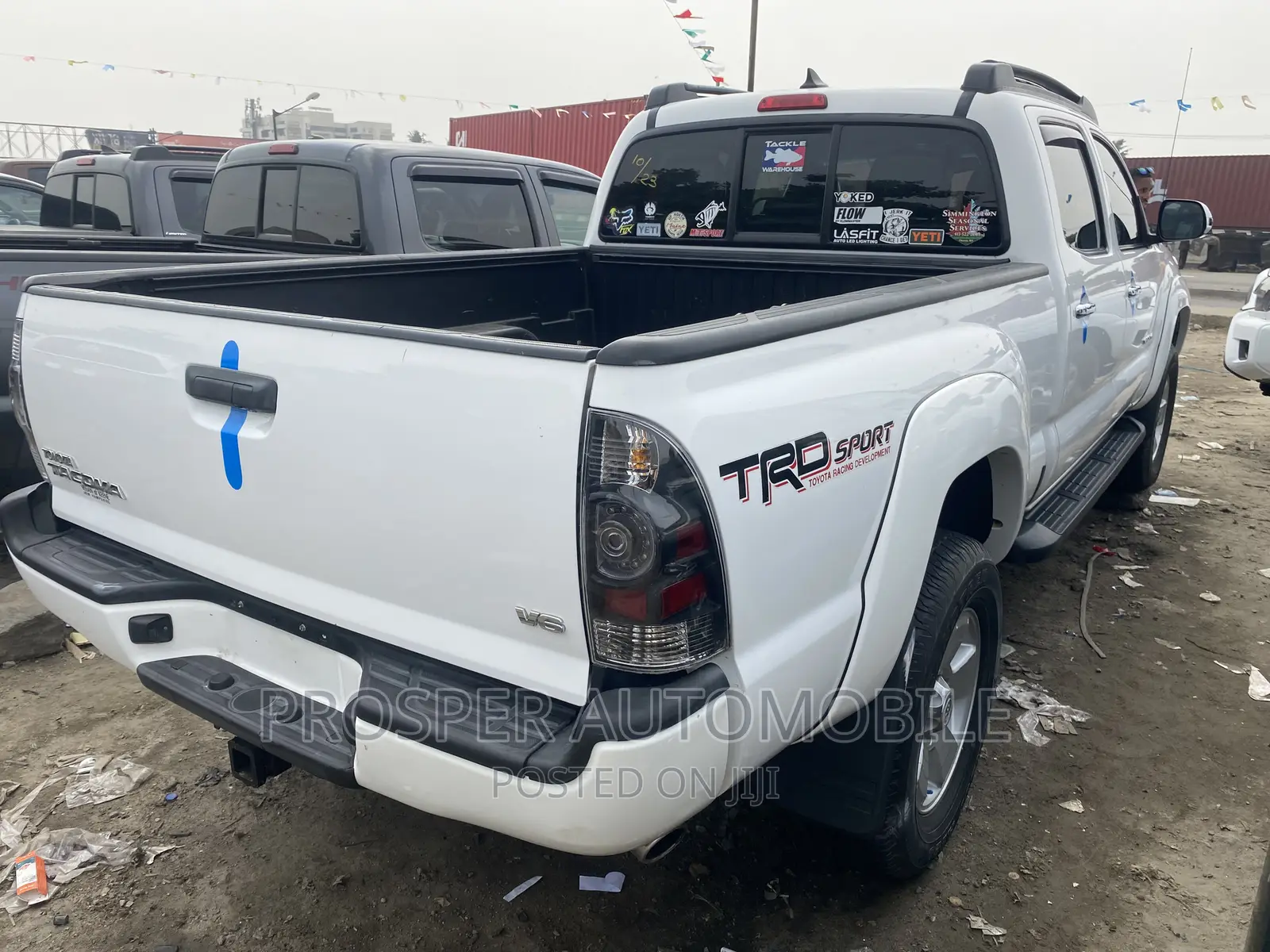 Toyota Tacoma 2015 White