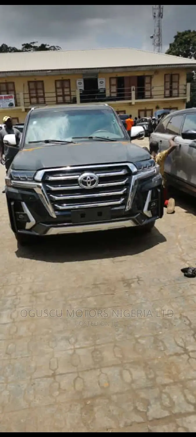 Land Cruiser 2000 Model Upgrade to 2021 Tiger Face