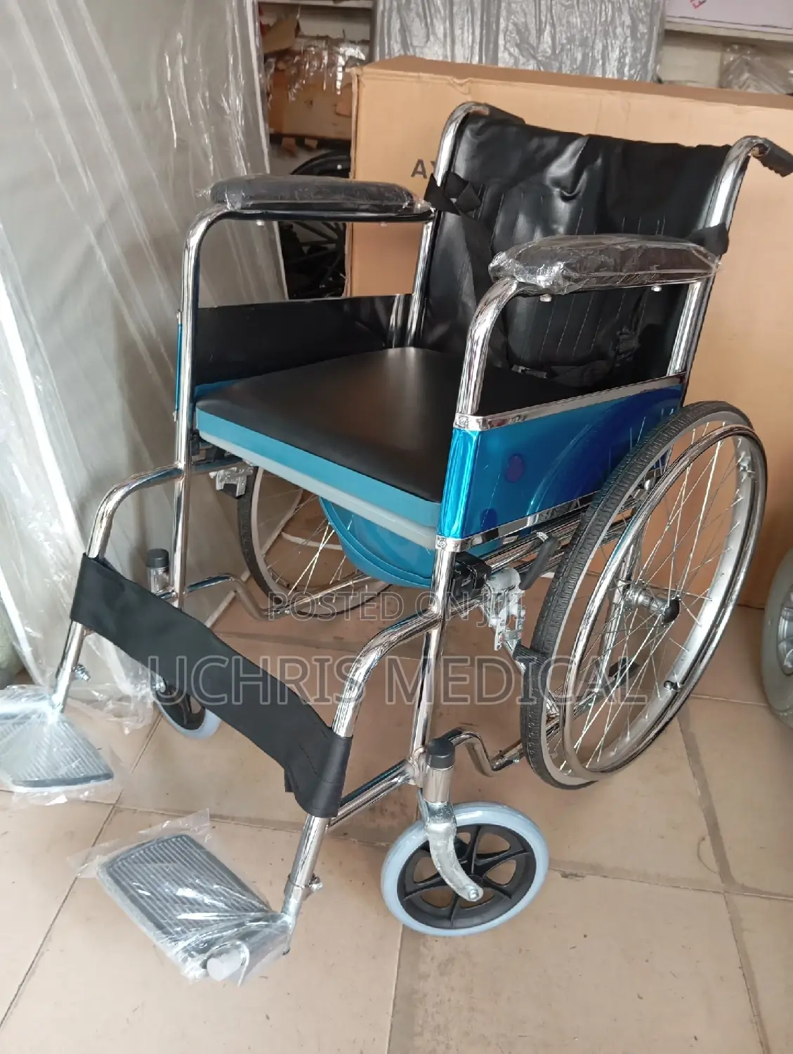 Axiom Commode Wheelchair