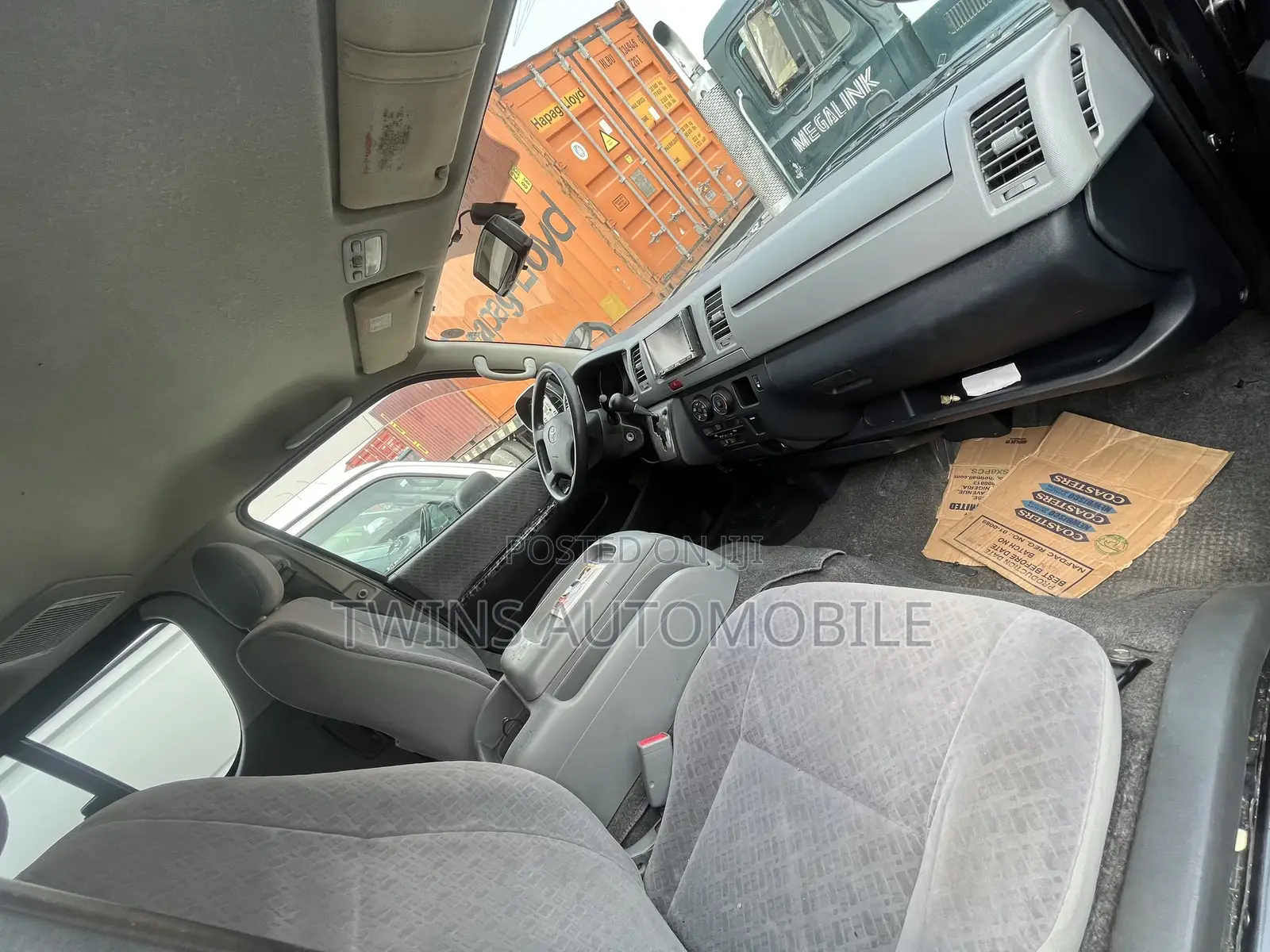 Toyota HiAce 2013 Grey