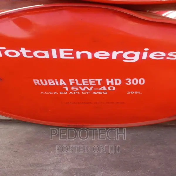 Total Rubia Fleet Hd 300 15w-40 Api Cf-4 Diesel Engine Oil.