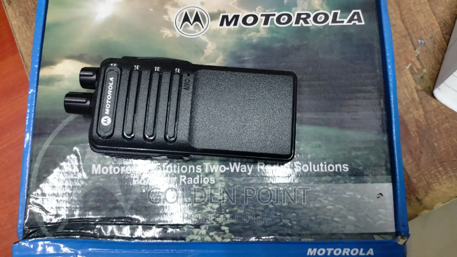 Motorola M9 - 2 Way Radio Walkie Talkie