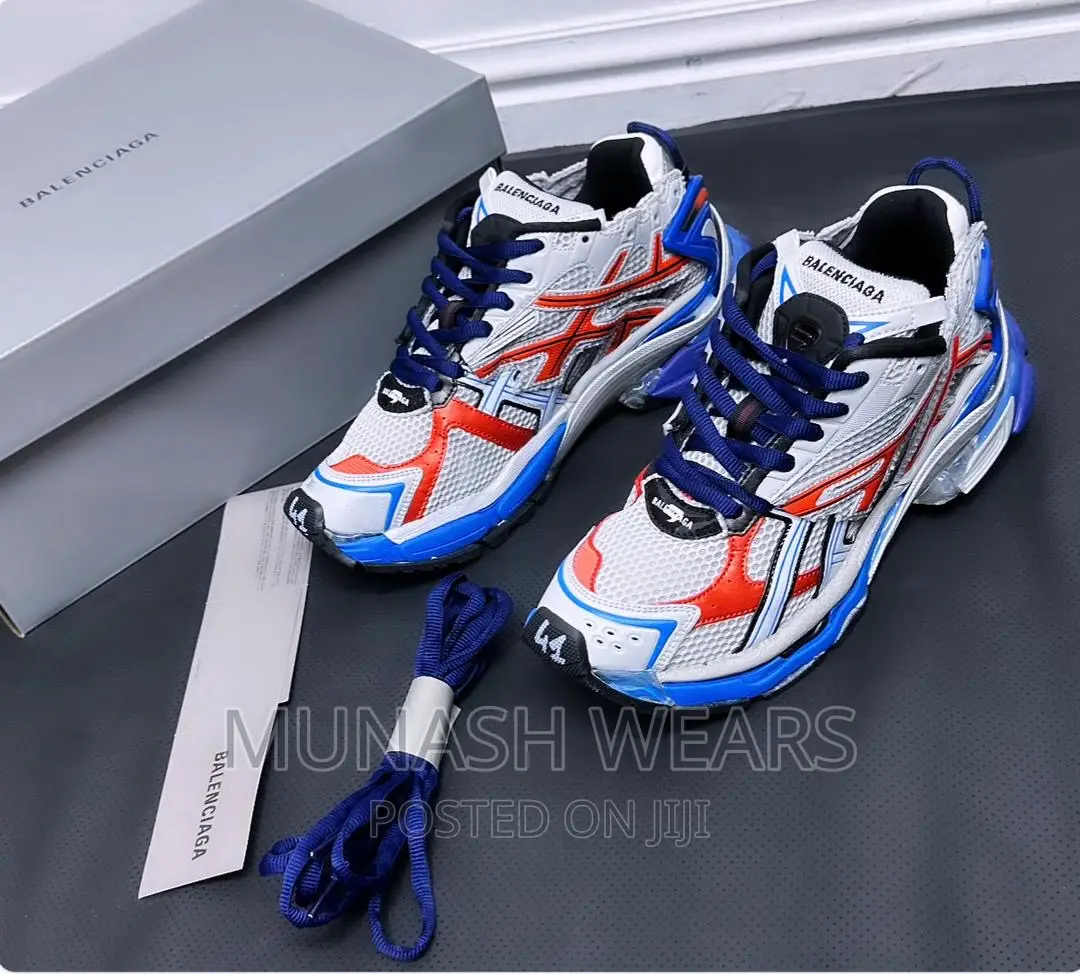 Luxury BALENCIAGA Sneakers Track