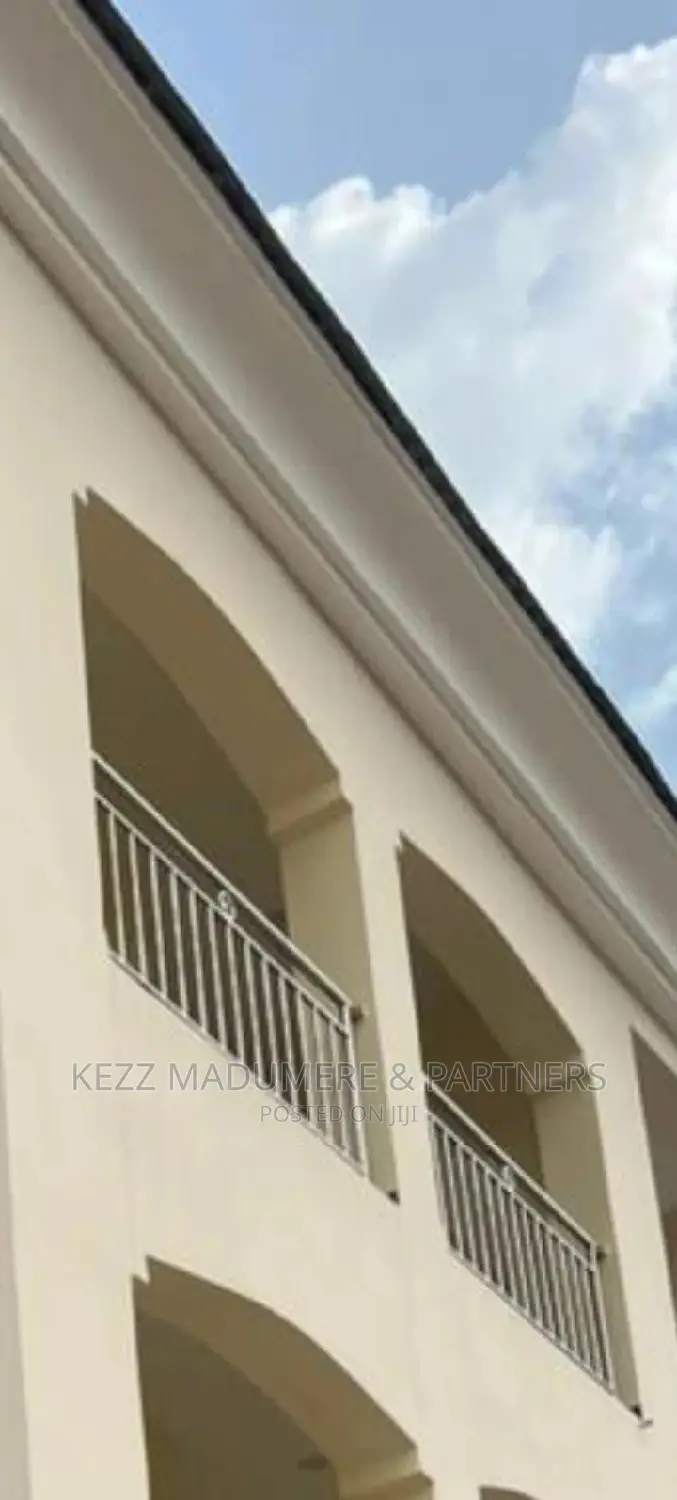 6bdrm Block of Flats in Wuye, Abuja, Fct for sale
