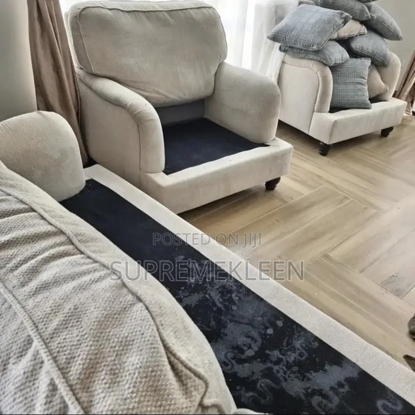 We Offer Expert Upholstery Cleaning Service, Fabric,Rugs Etc.