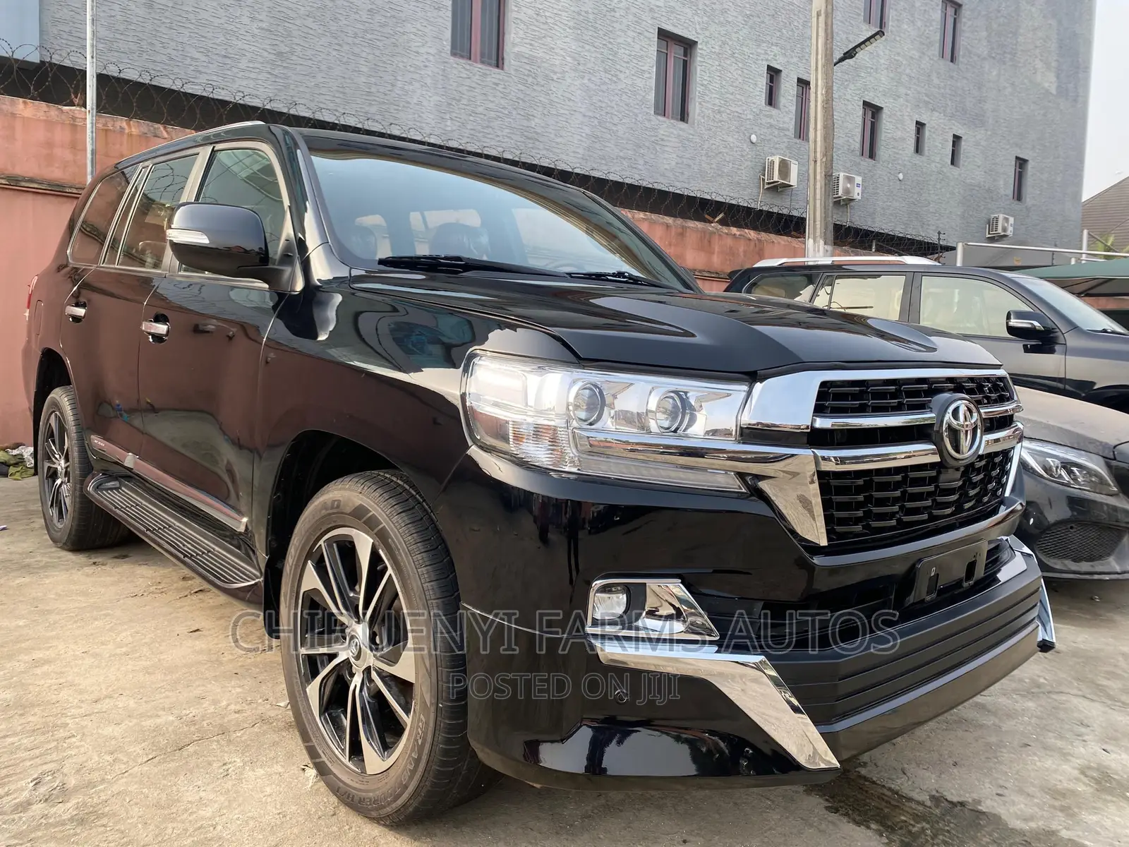 Toyota Land Cruiser 5.7 V8 GXR 2016 Black