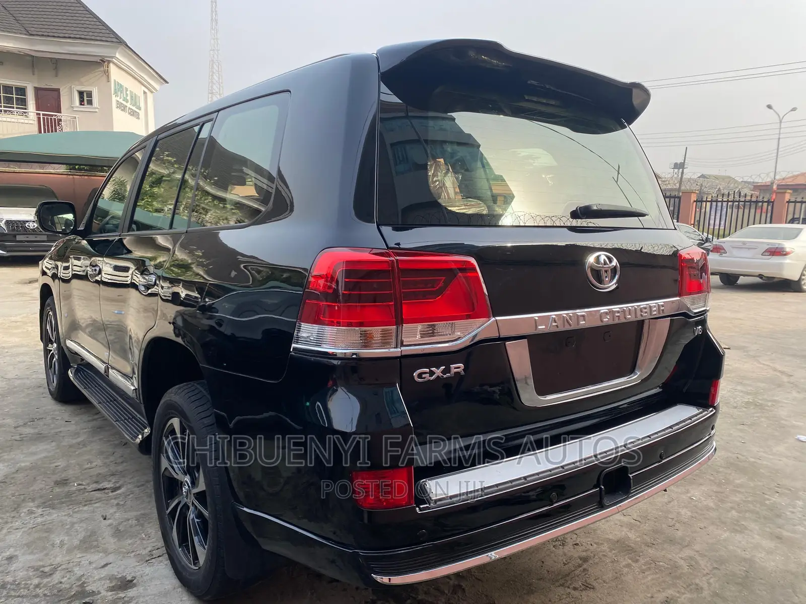 Toyota Land Cruiser 5.7 V8 GXR 2016 Black