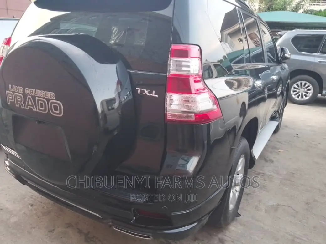 Toyota Land Cruiser Prado SV Premium 2016 Black