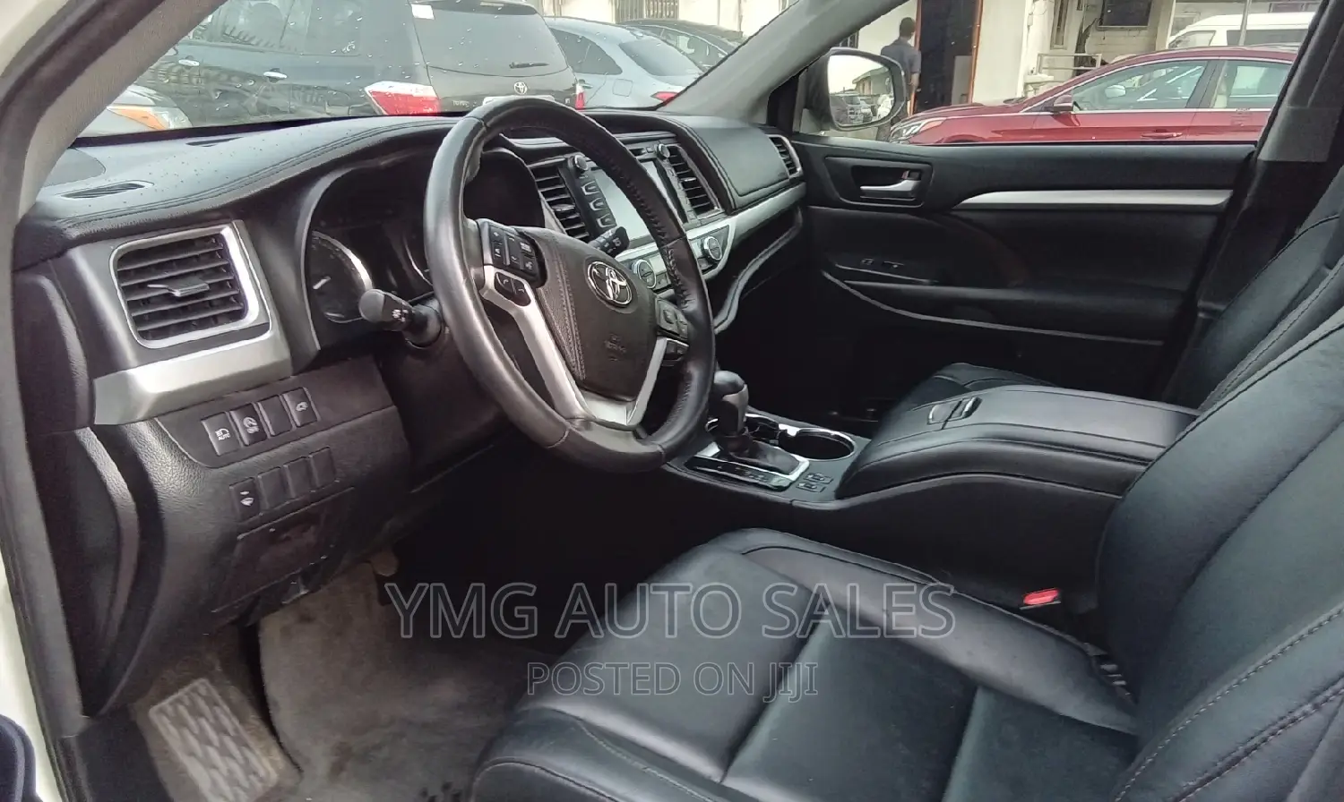 Toyota Highlander XLE 4x2 V6 (3.5L 6cyl 8A) 2017 White