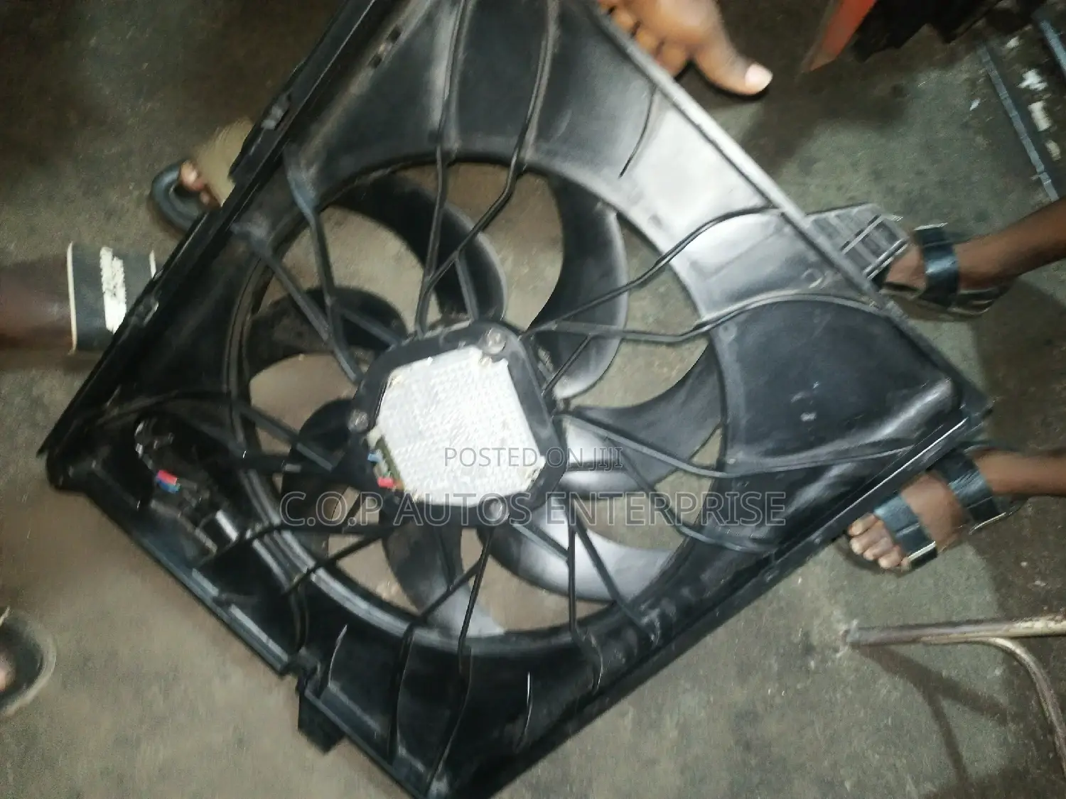 Brand New Radiator Fan for ML350 and GLE (164,166)