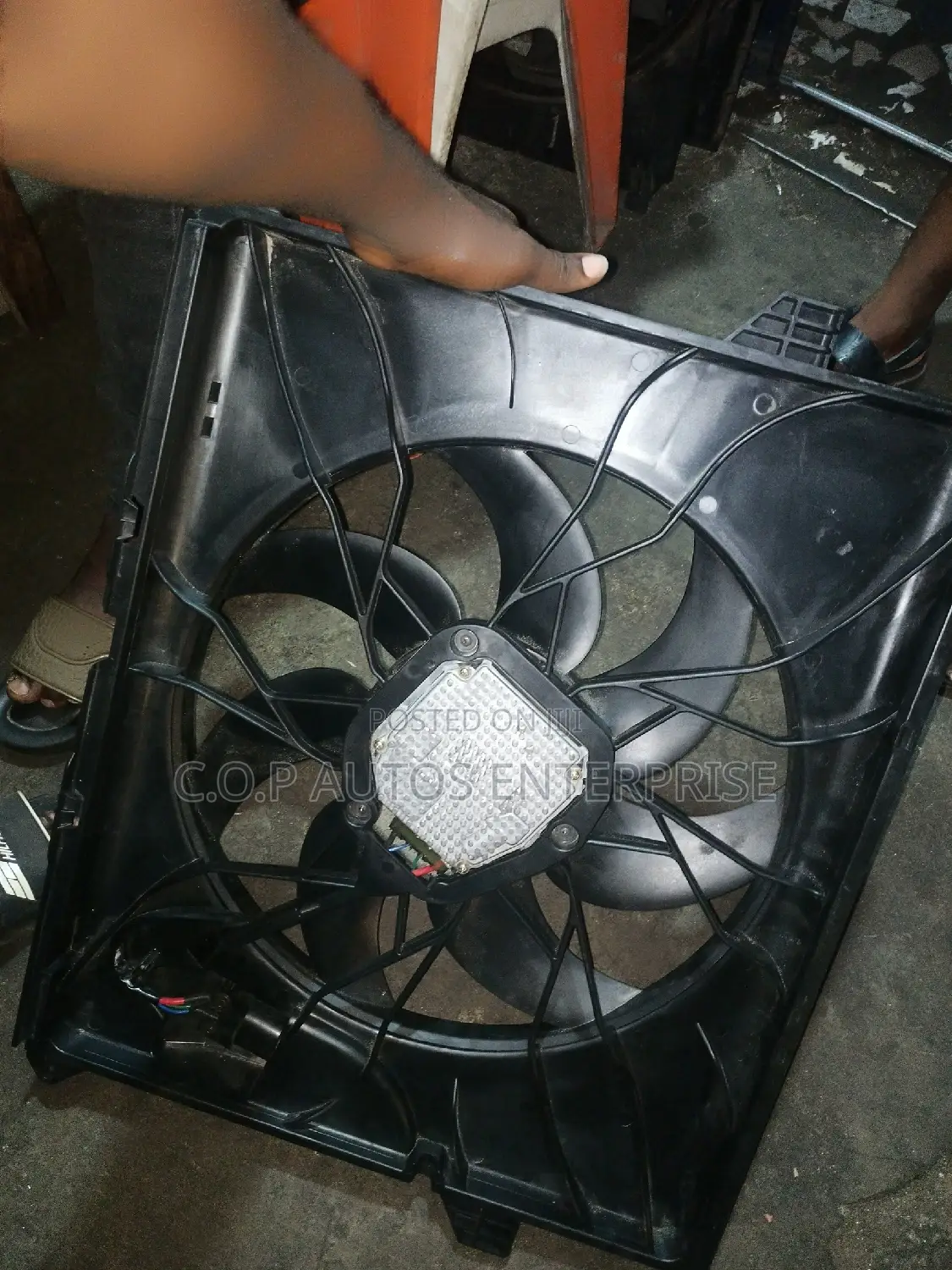 Brand New Radiator Fan for ML350 and GLE (164,166)