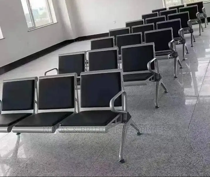 Airport / Awaiting Bench