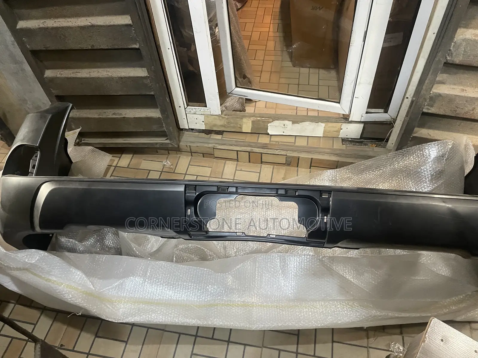 Back Bumper Lx 570 Direct