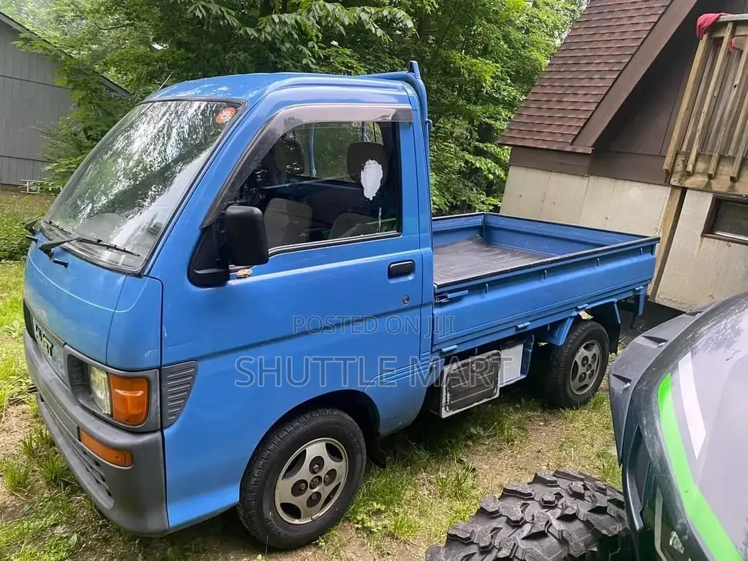 Daihatsu Hijet Mini Truck 2002 Blue
