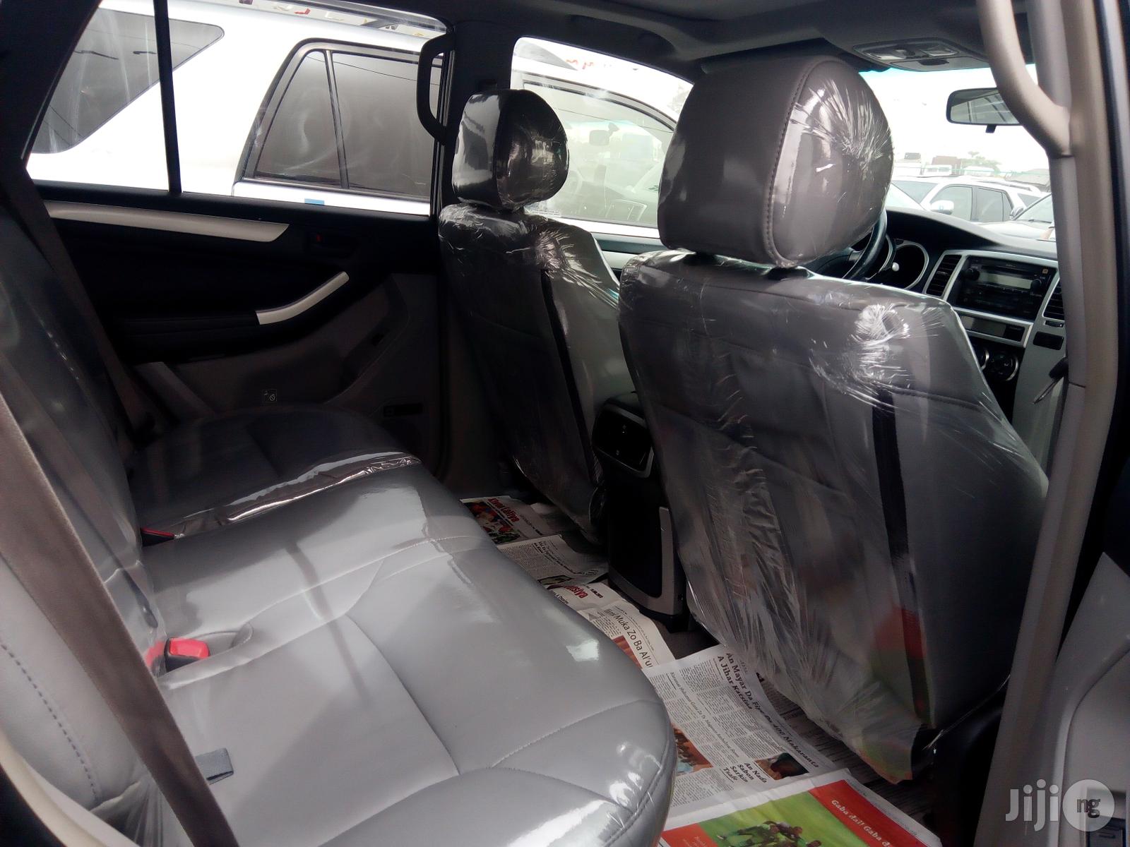 Toyota 4-Runner Limited V6 2005 Black