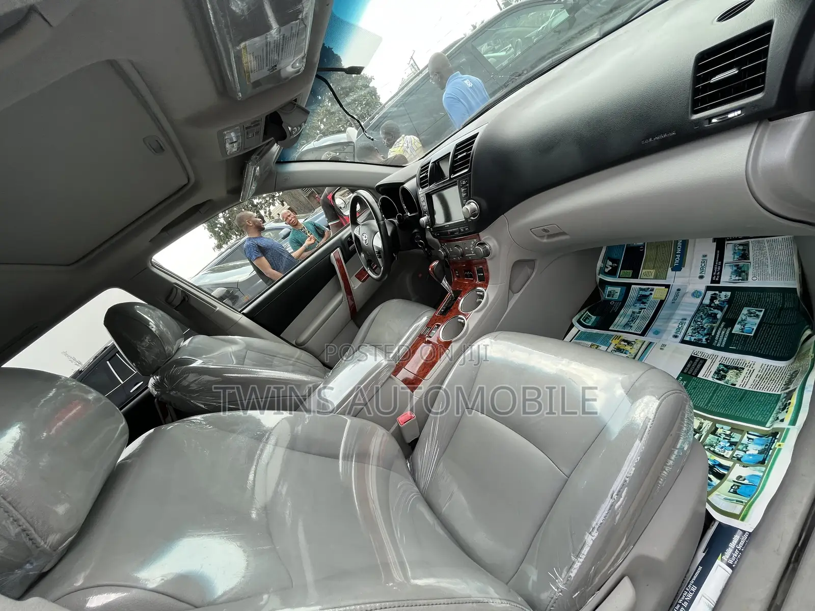 Toyota Highlander Limited 2012 White