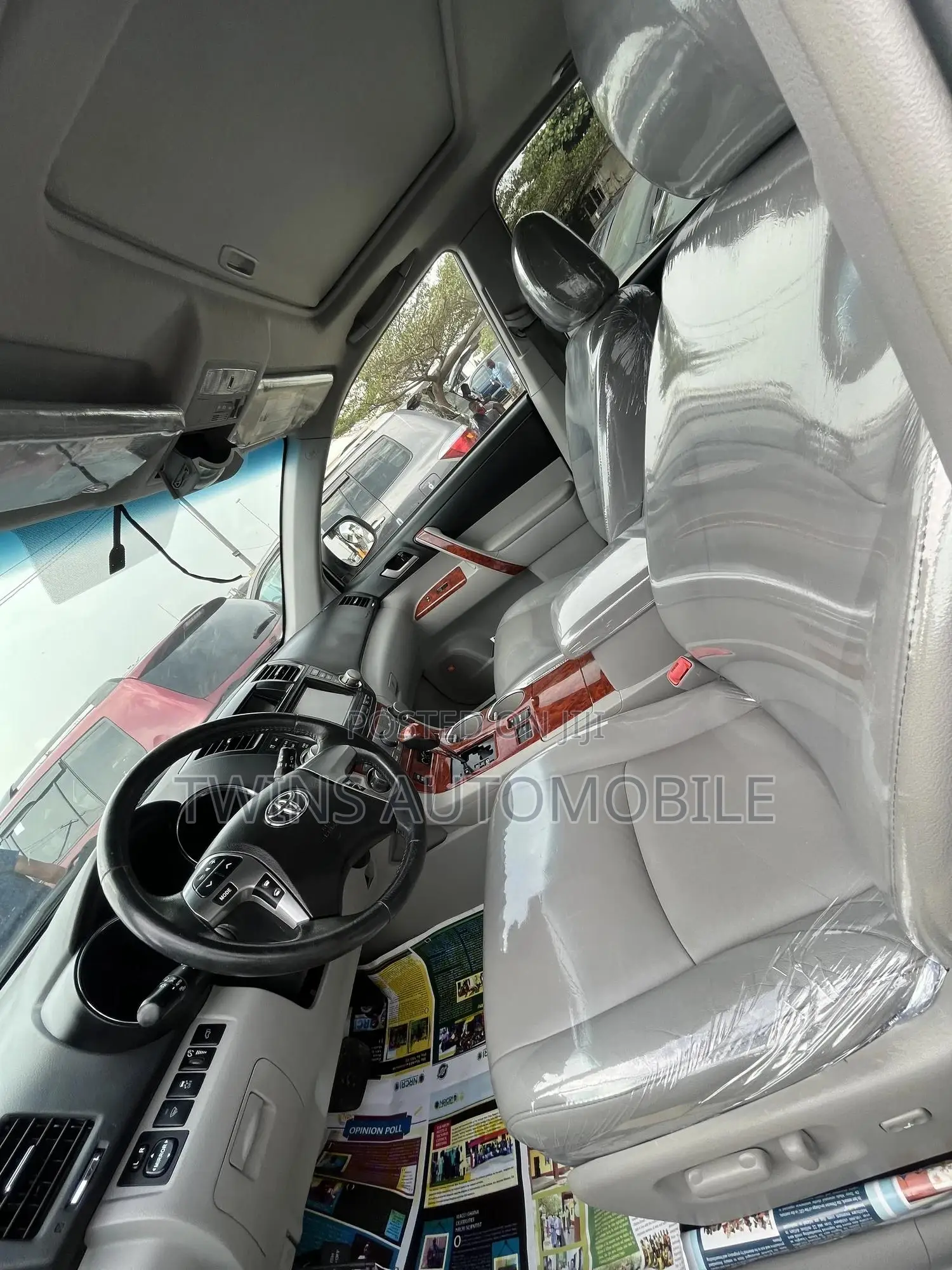 Toyota Highlander Limited 2012 White