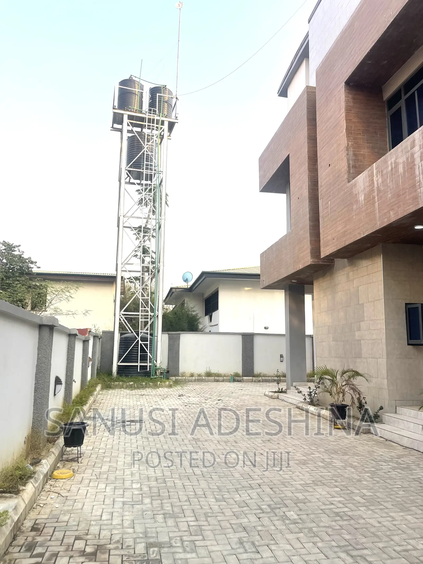 4bdrm Duplex in Utako Abuja Nigerian for sale