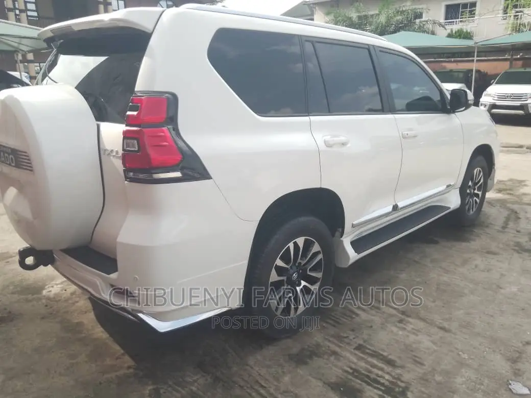 Toyota Land Cruiser Prado SV Premium 2015 White