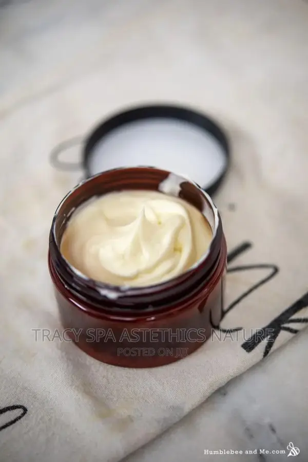 Almond And Lavender Butter Moisturiser